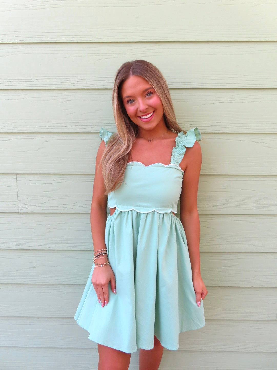 Meadow Scalloped Mini