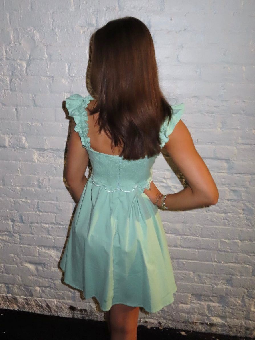 Meadow Scalloped Mini
