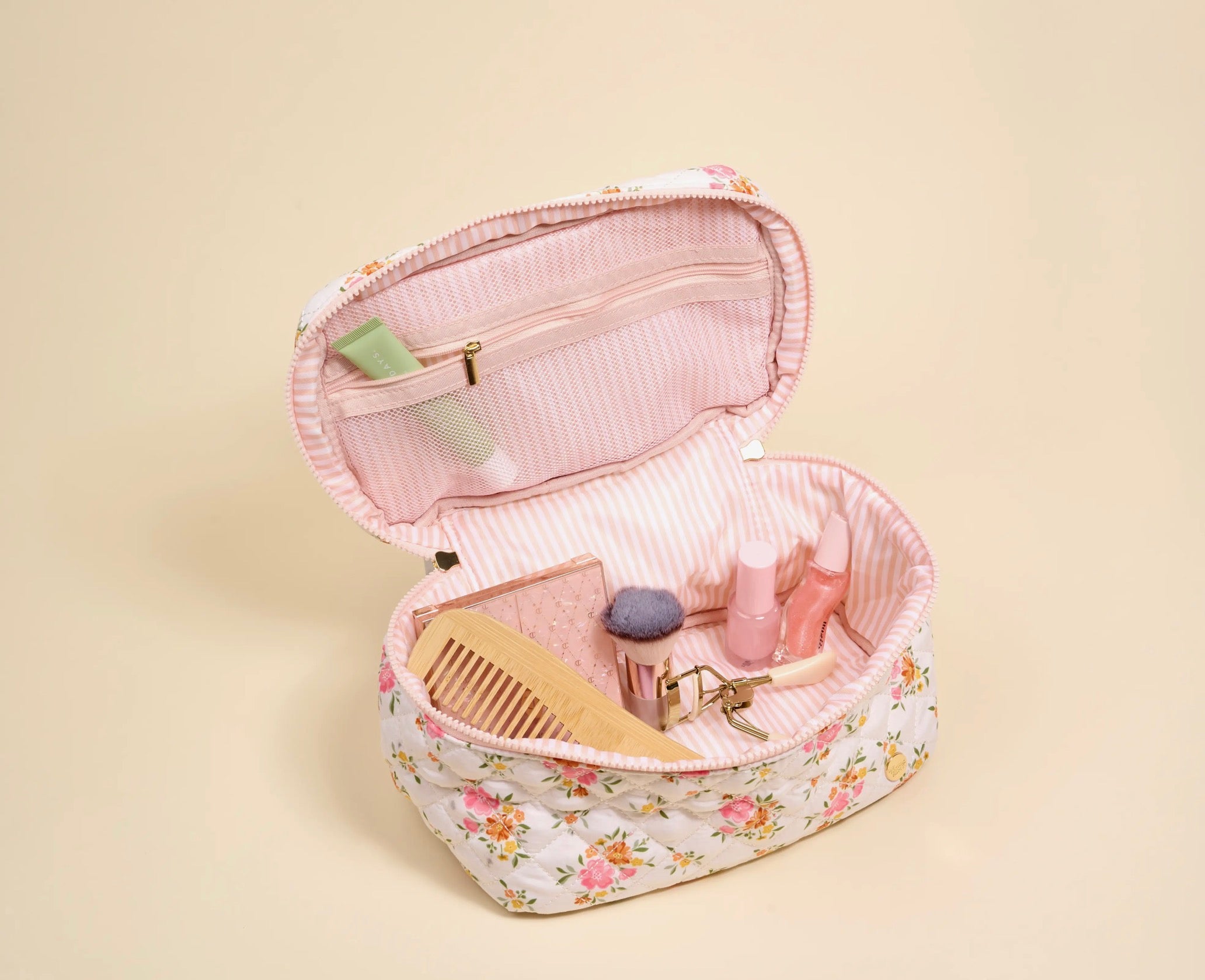Quilted Cosmetic Bag - Daydream Cream